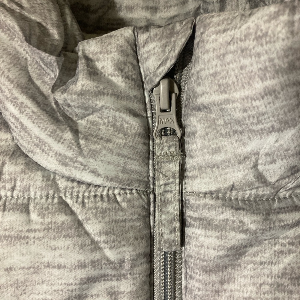 Women’s Gray Puffer Vest - Picture 2 of 5